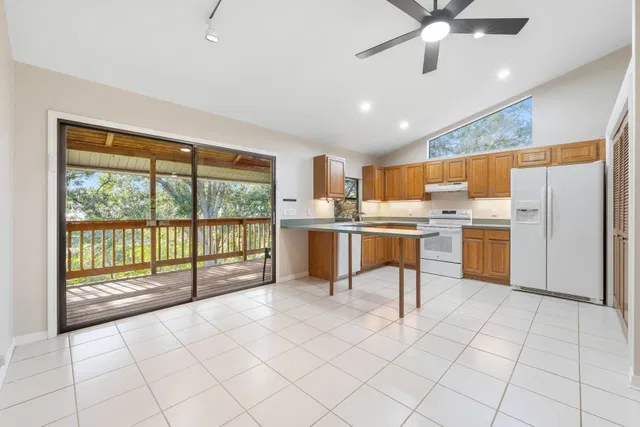 Residence photo 9