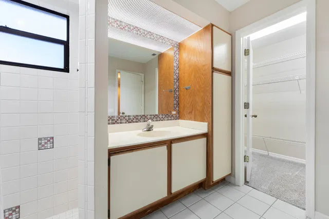 Residence photo 16