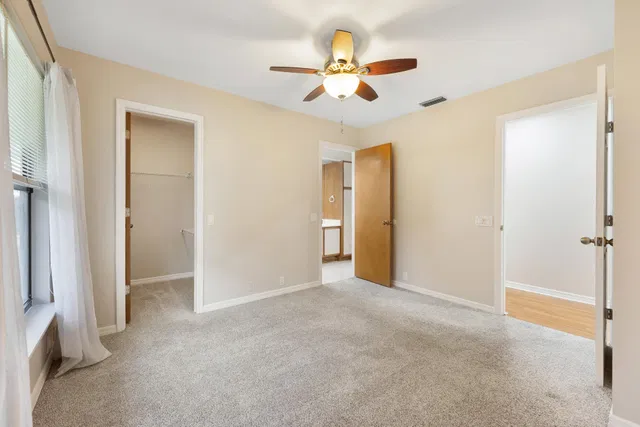 Residence photo 17