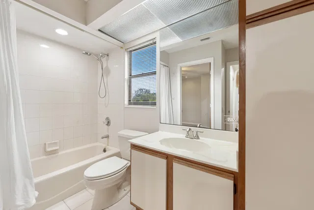Residence photo 19