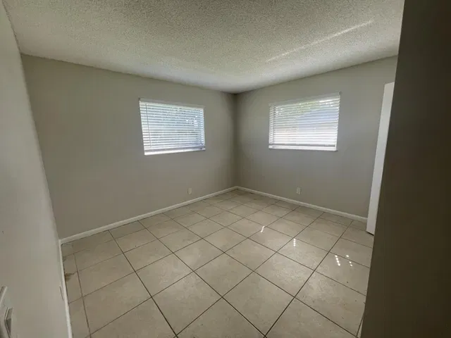 Residence photo 9