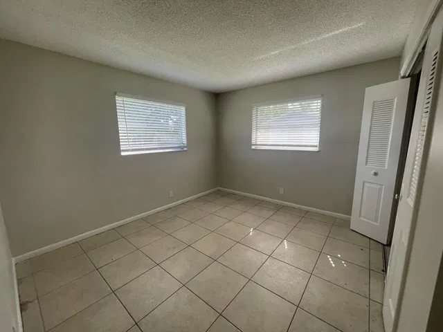Residence photo 11