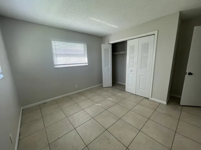Residence photo 12