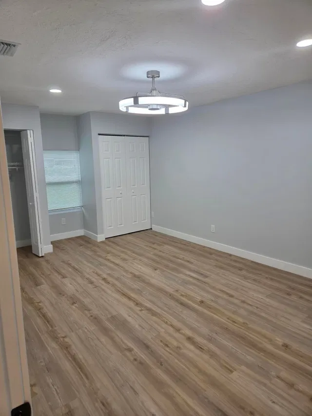  Residence photo 13