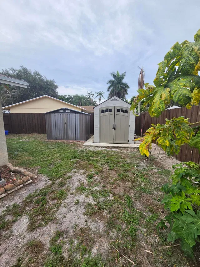 Residence photo 20