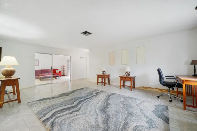 West Palm Beach Residence photo 14
