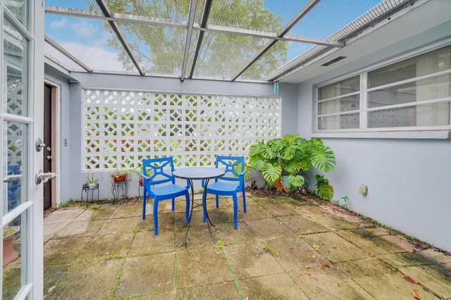 West Palm Beach Residence photo 24