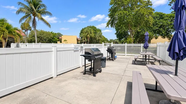 Residence photo 19