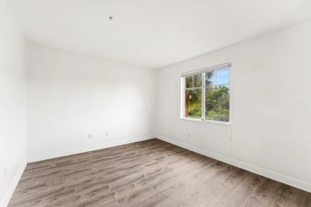 Residence photo 6