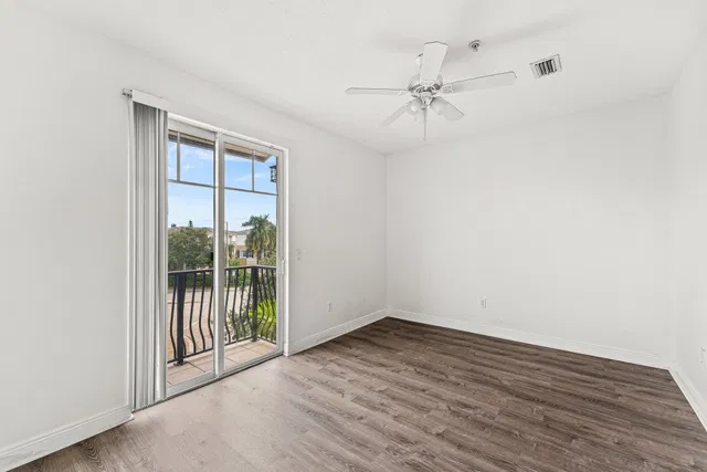 Residence photo 20