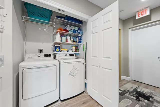  Unit 401 photo 29