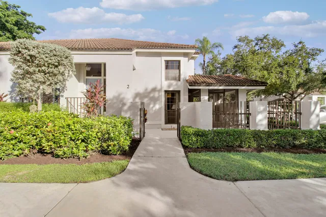 PGA National Palm Beach Gardens Unit 2 photo 3