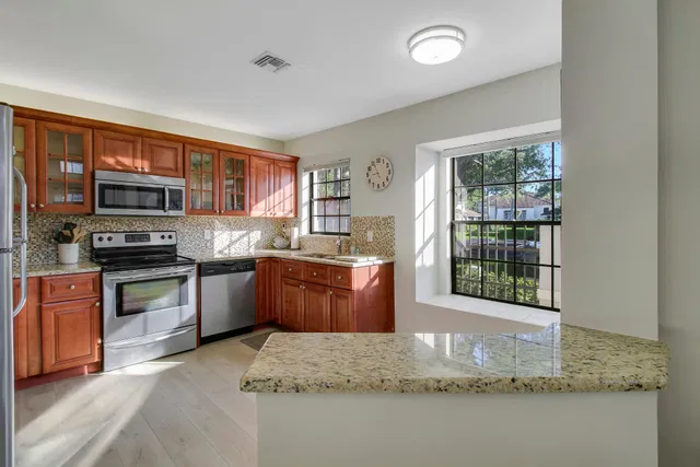 PGA National Palm Beach Gardens Unit 2 photo 40