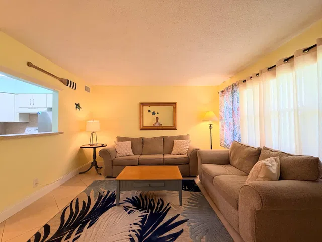 Unit 107 photo 4