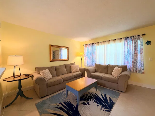  Unit 107 photo 6