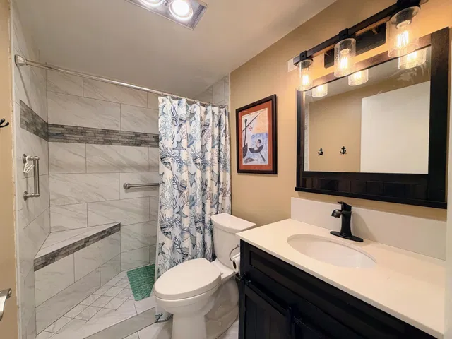  Unit 107 photo 12