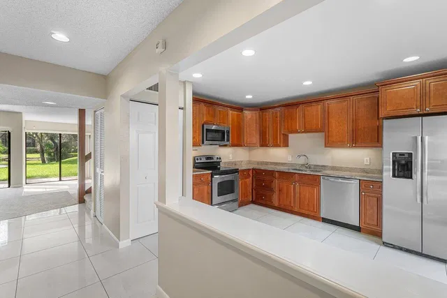 Residence photo 10