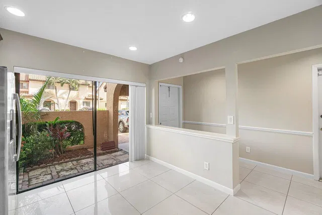 Residence photo 15