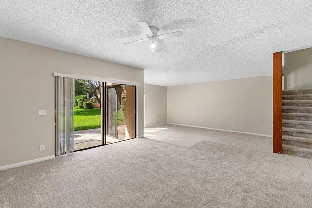 Residence photo 19