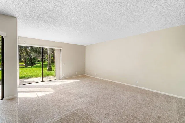 Residence photo 21