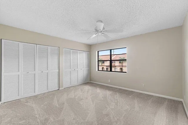 Residence photo 25