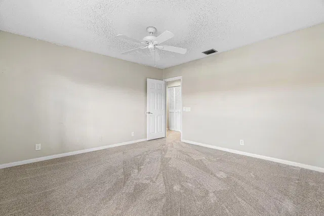 Residence photo 26