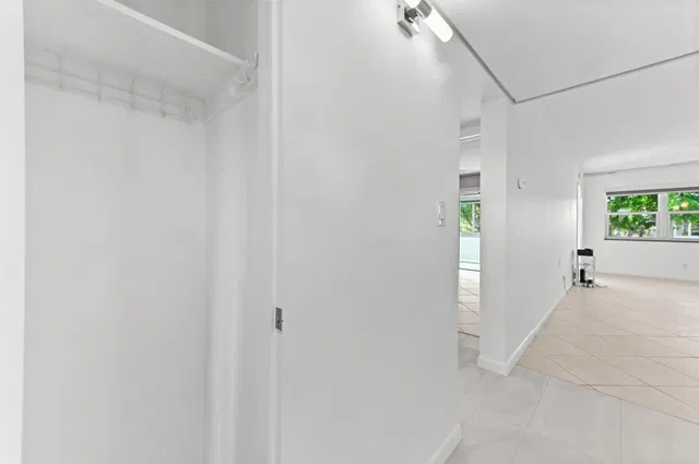  Unit A312 photo 8