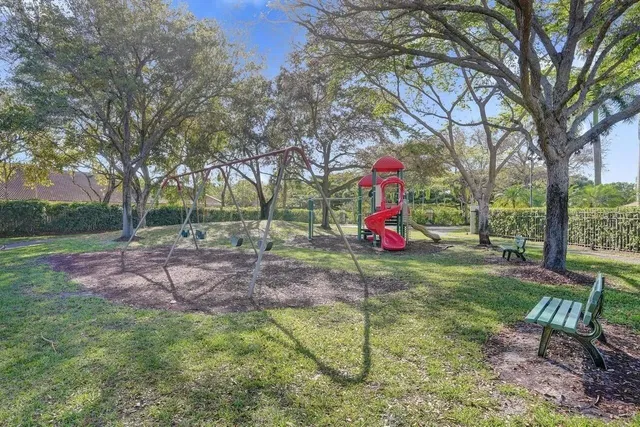 Residence photo 46