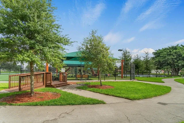 Residence photo 65