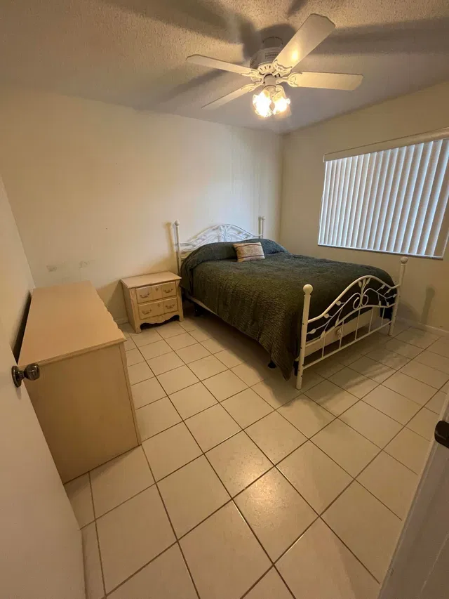 Unit 305 photo 24