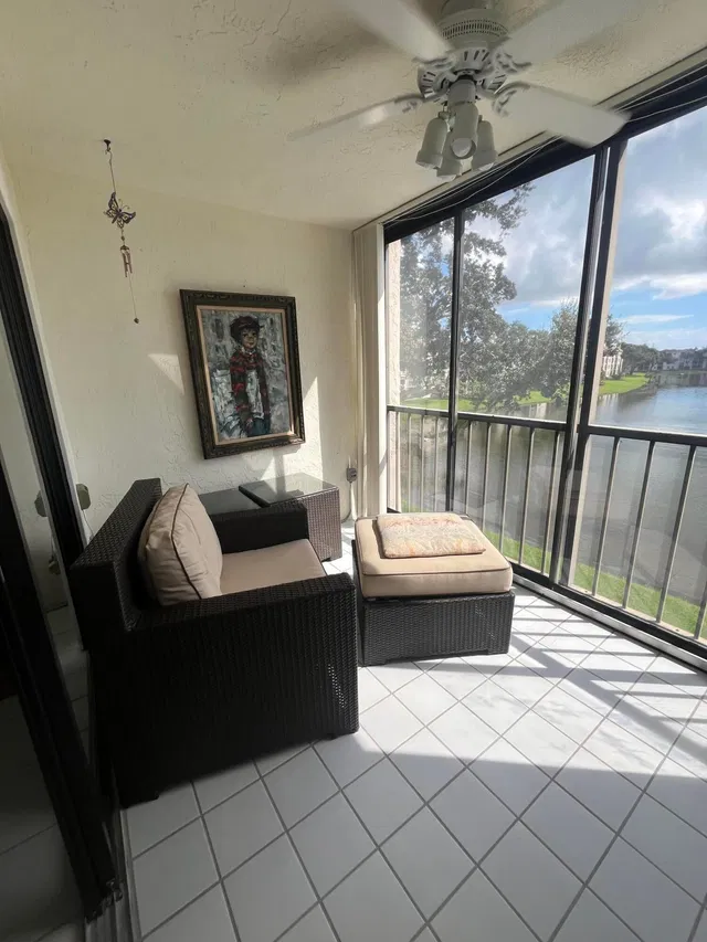 Unit 305 photo 35