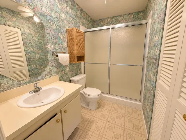Unit A photo 18