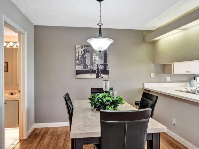 Residence photo 9