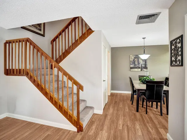 Residence photo 19