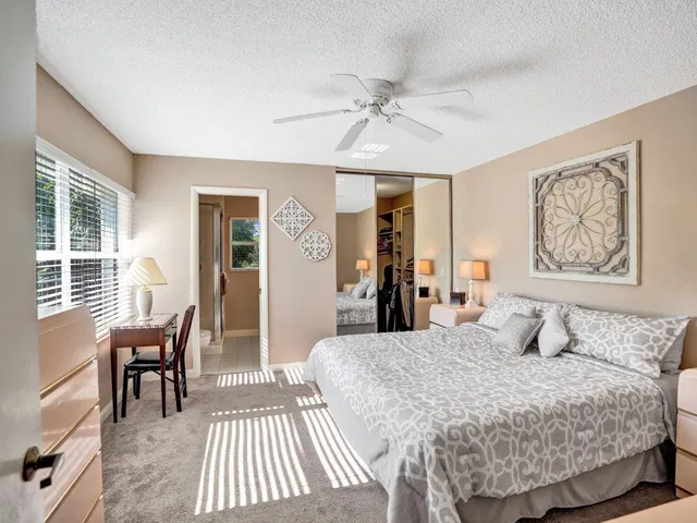 Residence photo 26