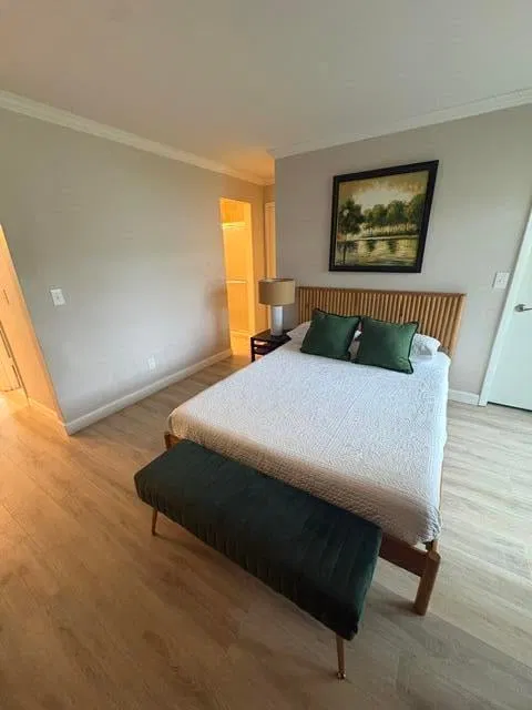 Unit 113-4 photo 11
