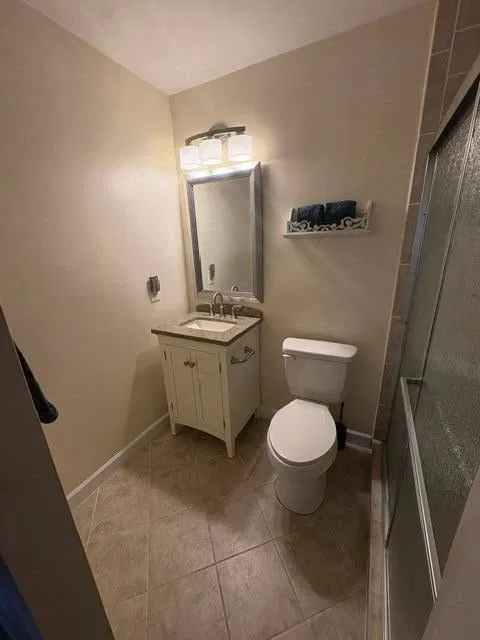 Unit 113-4 photo 12