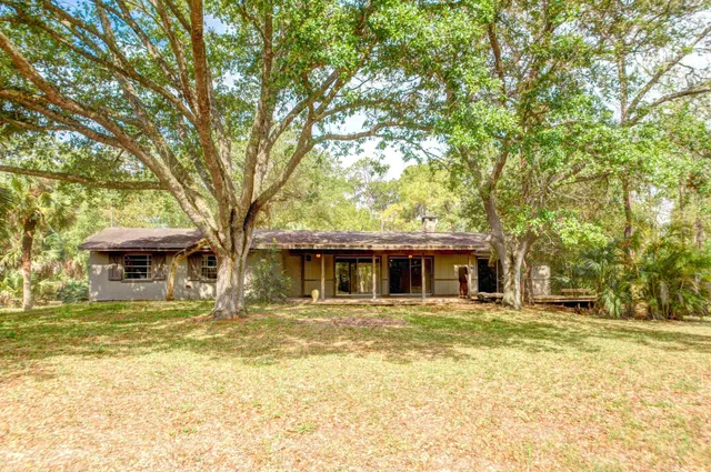 Residence photo 2