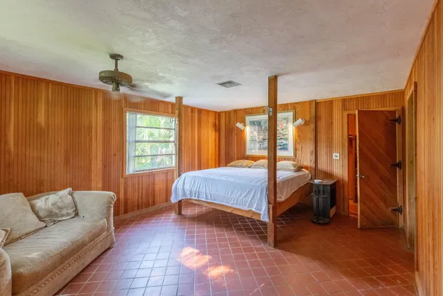 Residence photo 6