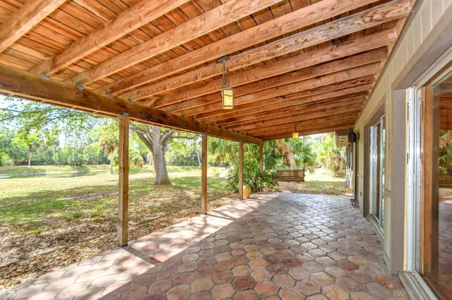 Residence photo 9