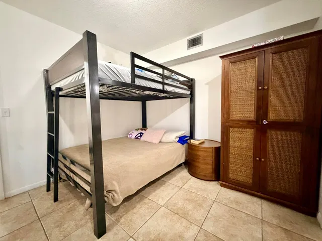 Residence photo 23