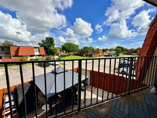 Residence photo 34