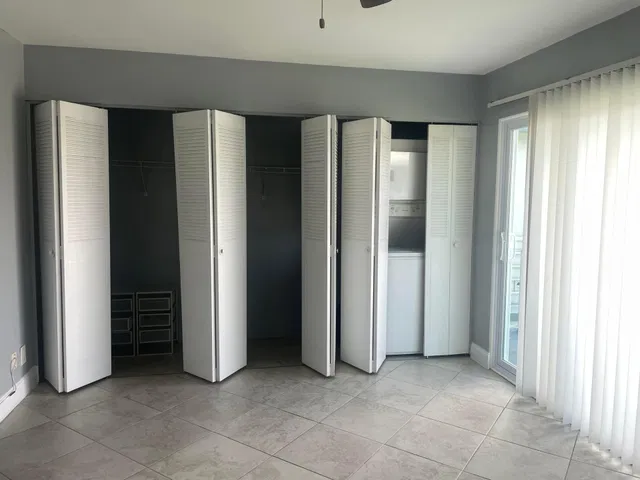 Residence photo 9