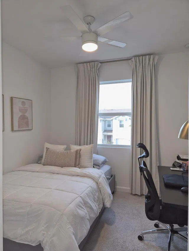 Residence photo 8
