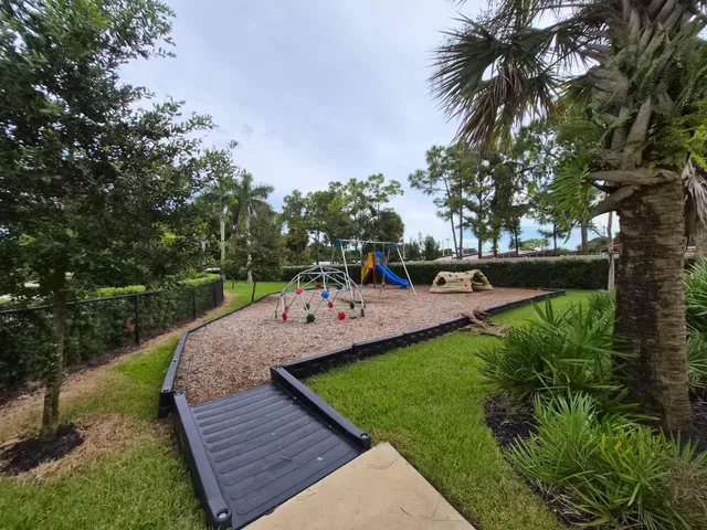 Residence photo 15