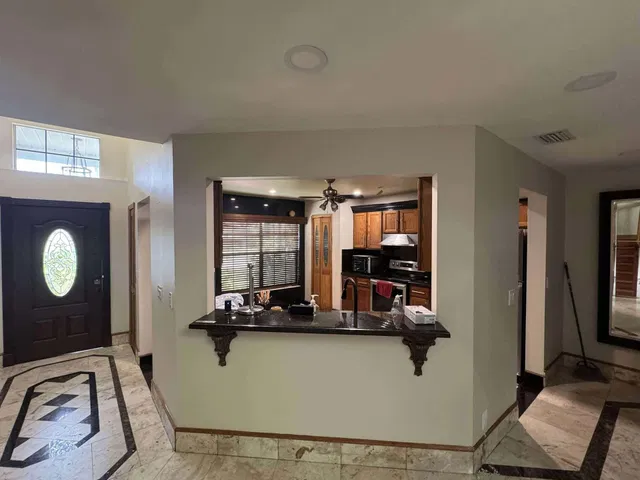Residence photo 9