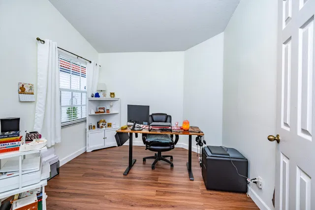 Residence photo 10