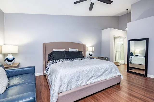 Residence photo 12