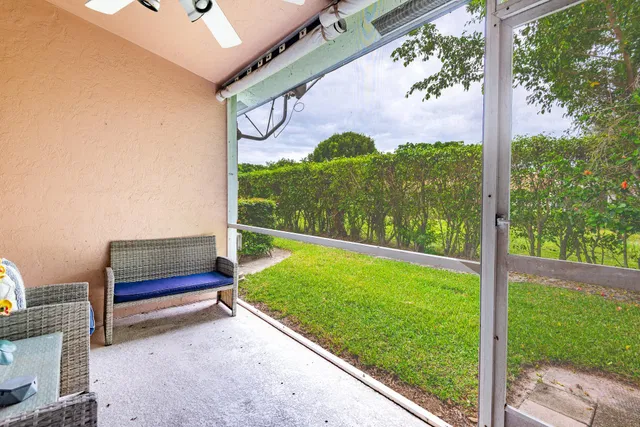 Residence photo 20