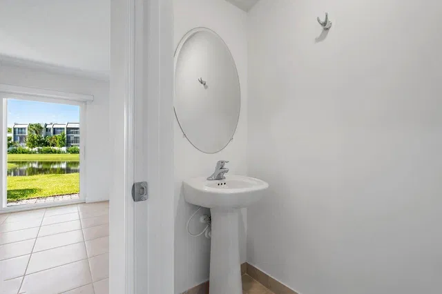 Residence photo 9